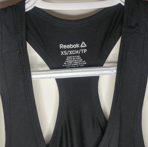 Reebok workout tank extra small - Picture 2 of 3